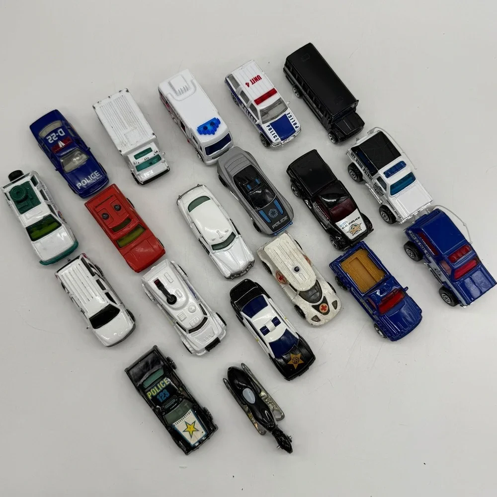 Hot Wheels Matchbox Mixed Lot 19 Diecast Police Ambulance Rescue Vehicles Used